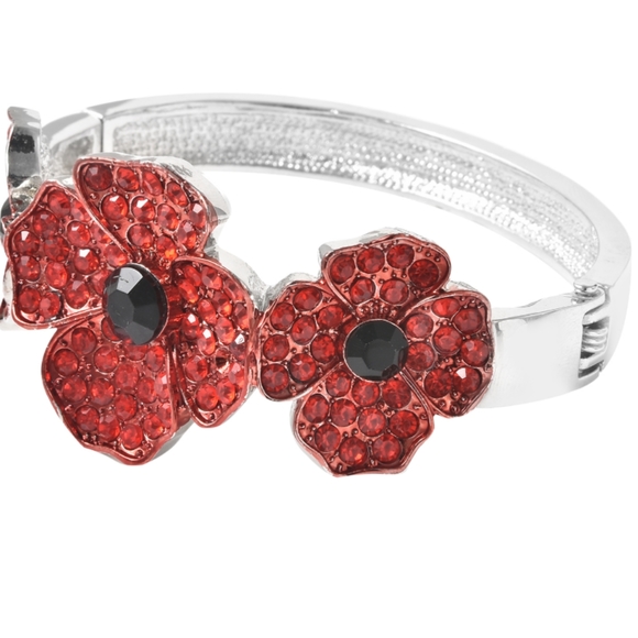 Simulated Black Pearl, Red and Black Austrian Crystal Bangle Bracelet 7" - Picture 3 of 3